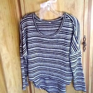 Jessica Simpson Lightweight Sweater